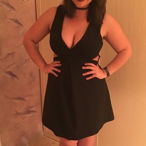 Express Cutout Dress in Large